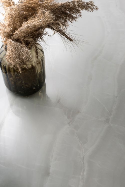 Akoya White Polished 24 x 48