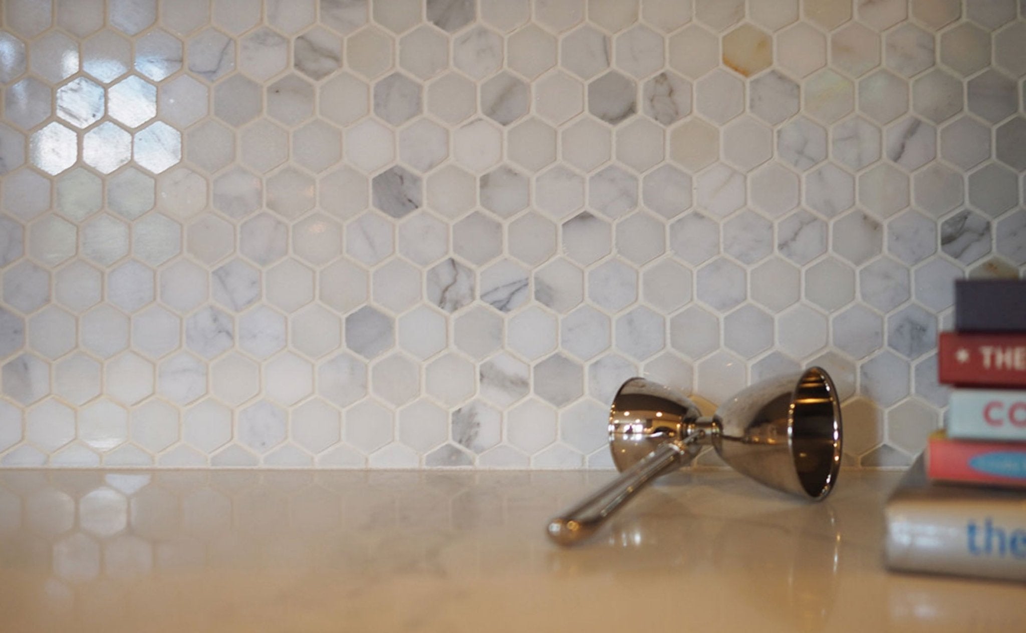 Calacatta Gold 2” Hexagon Polished Mosaic Tile