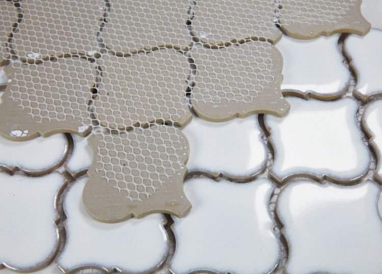 Hulu Fancy White 10.75 x 11.25