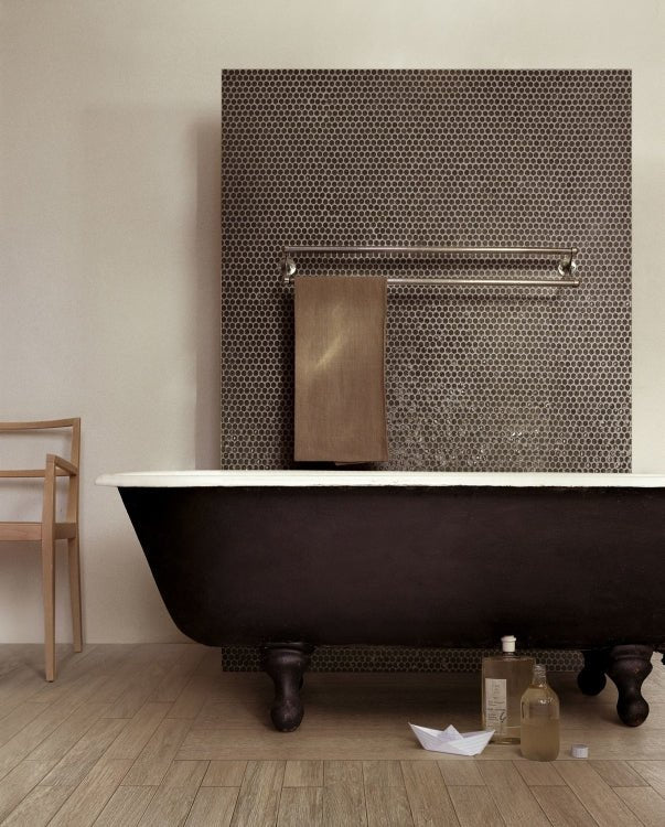 Selection Oak Amber 10.5 x 71 - Hexagon Interiors